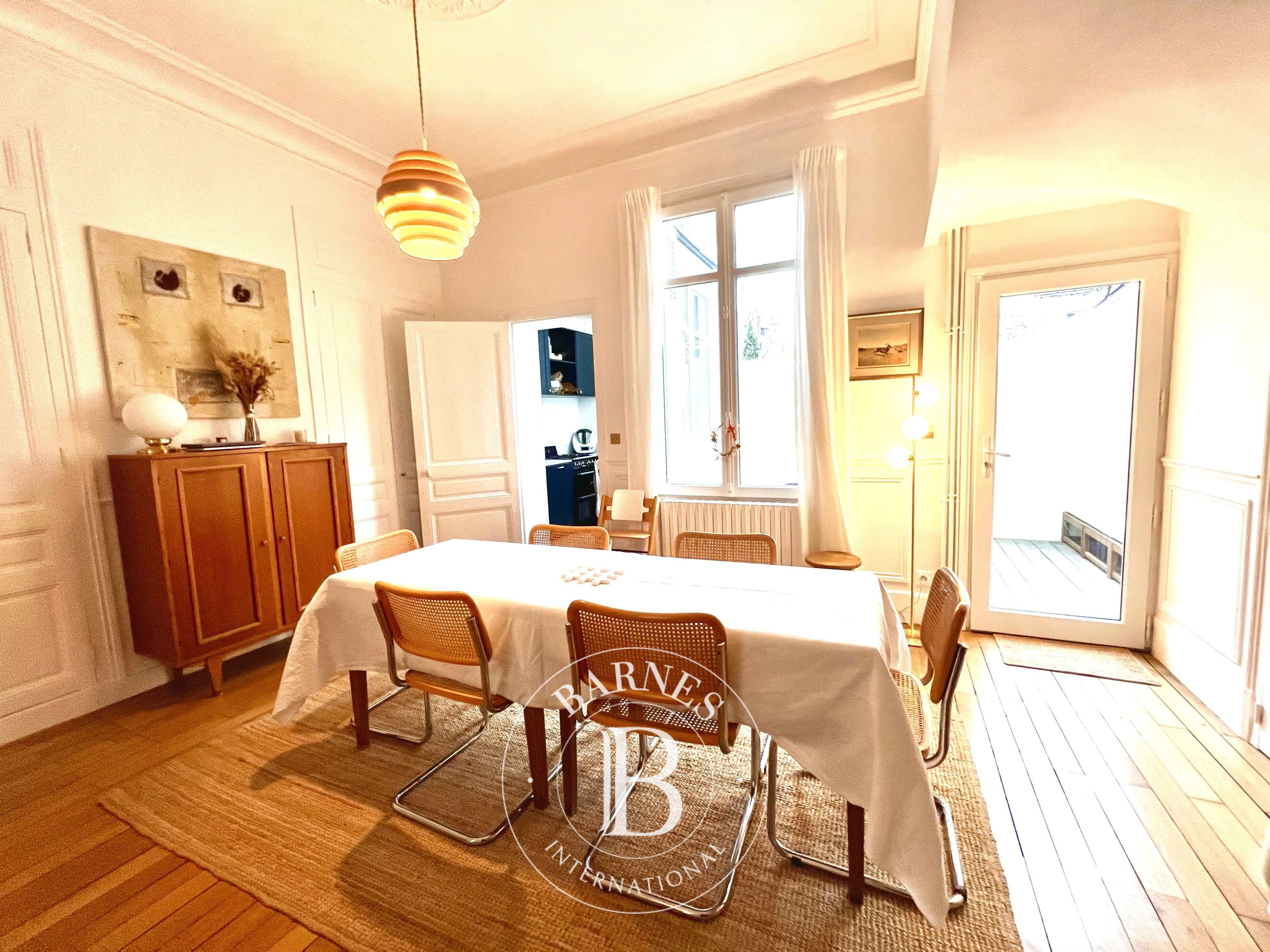 Stadthaus Tours - picture 3