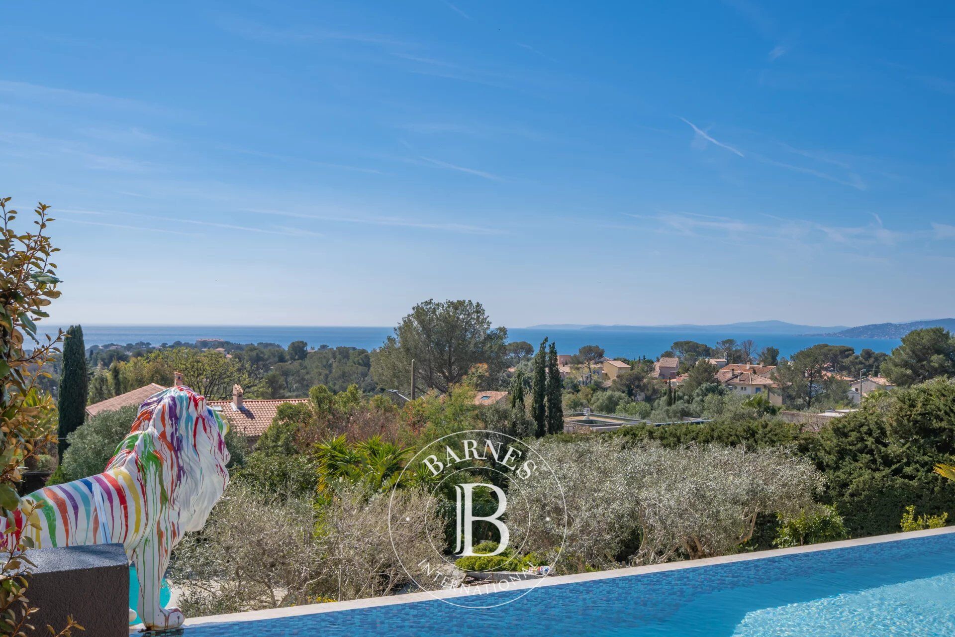 SAINT-RAPHAËL - CONTEMPORARY VILLA - PANORAMIC SEA VIEW - picture 1