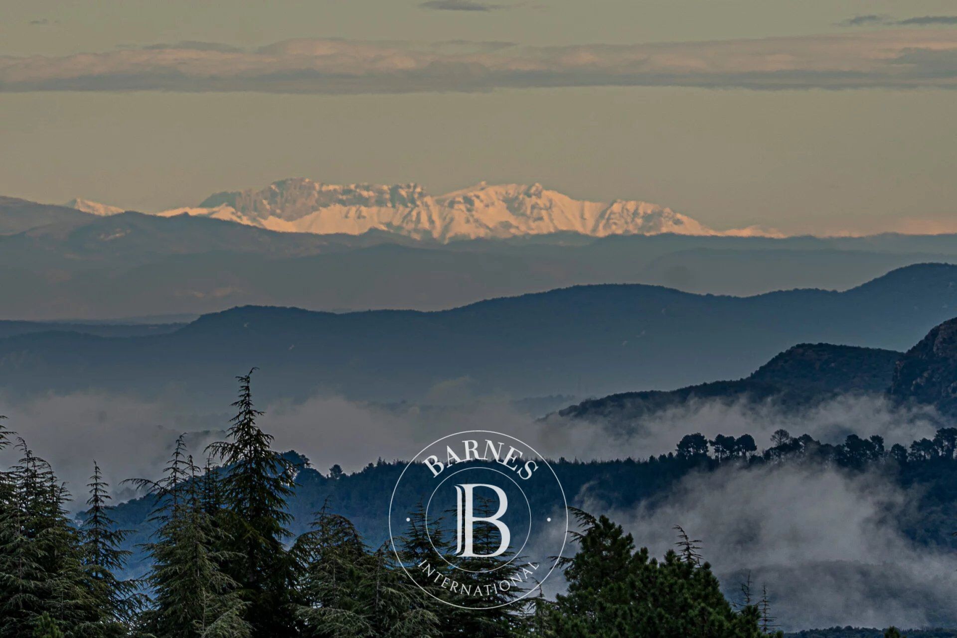 Finca Nîmes - picture 2