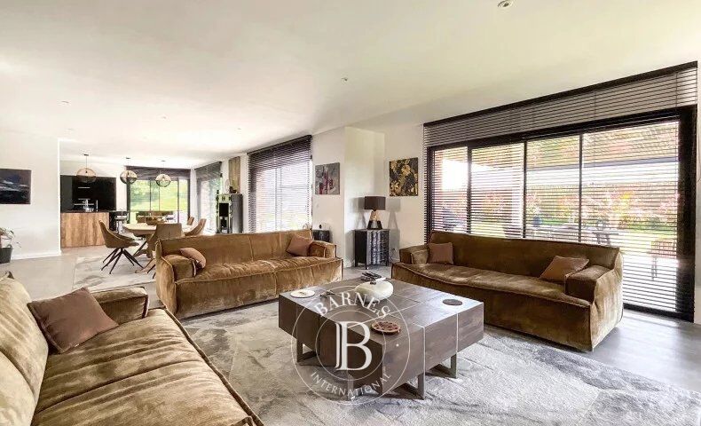 Proprieté - golf de merignies - 253 m2 - 3 chambres - piscine - jardin - picture 2