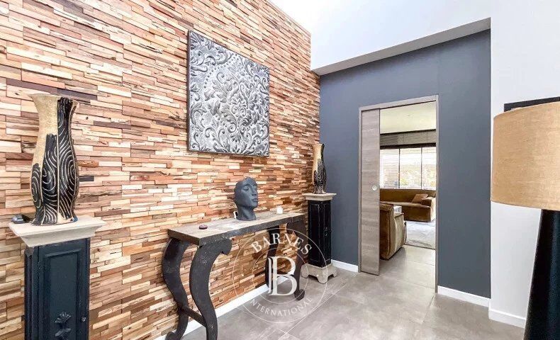 Proprieté - golf de merignies - 253 m2 - 3 chambres - piscine - jardin - picture 3