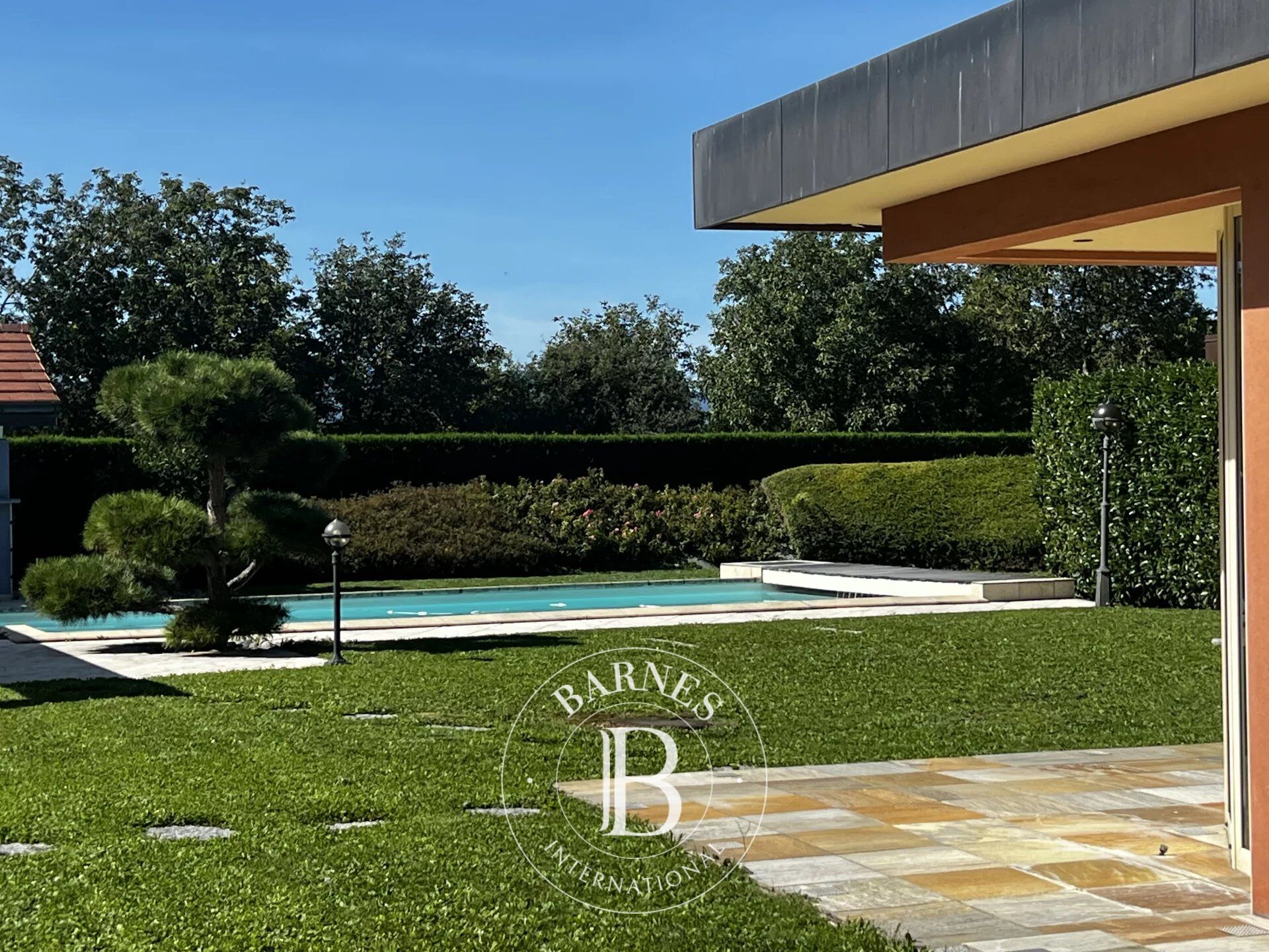 Casa Saint-Pierre-en-Faucigny - picture 2