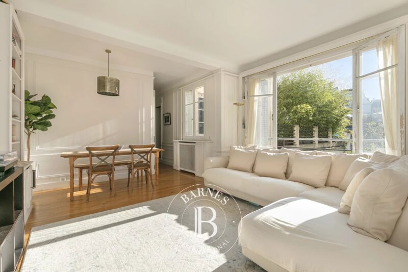 For Sale Apartment | Paris 8ème - picture 2