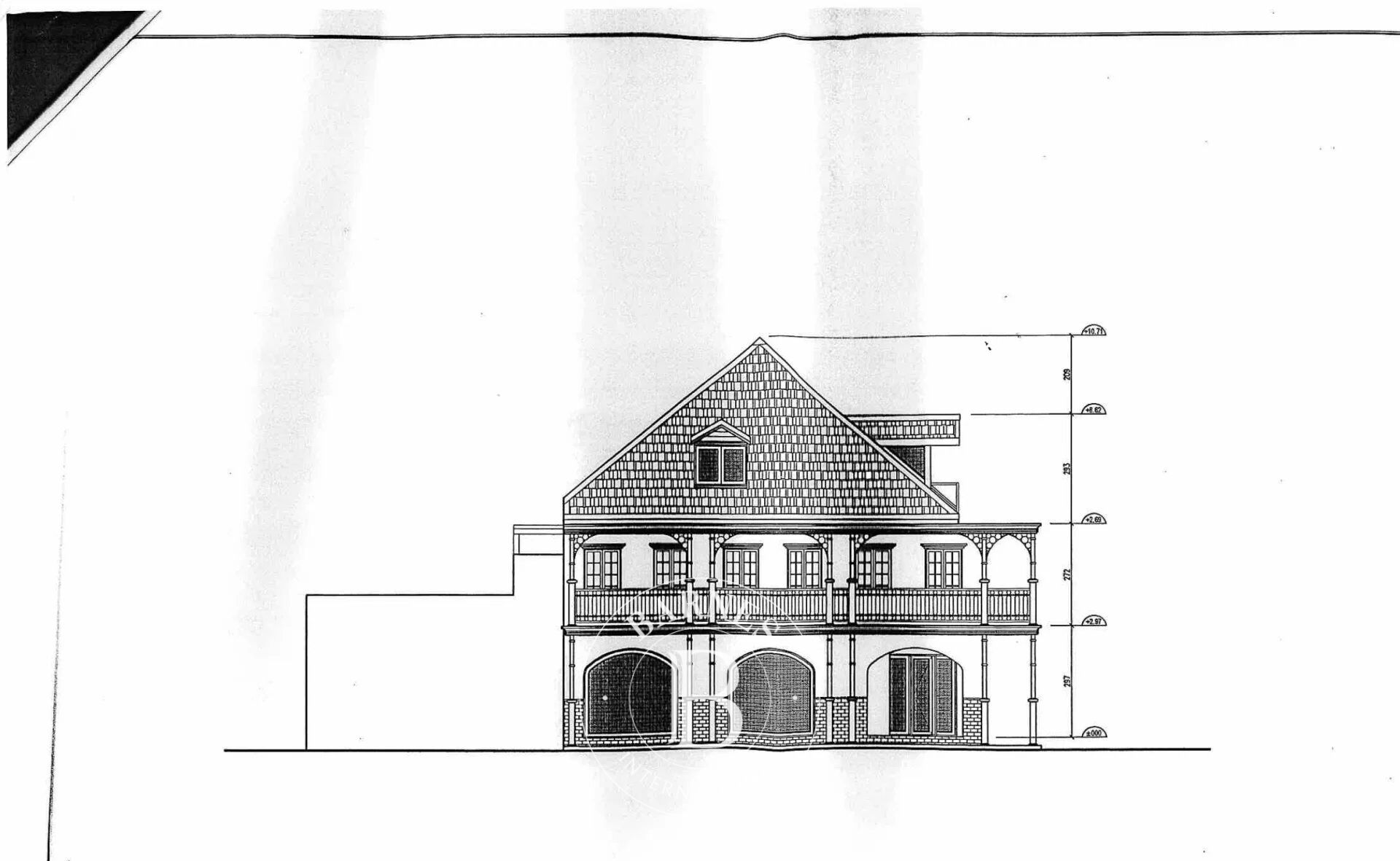 Beautiful building for sale - picture 1