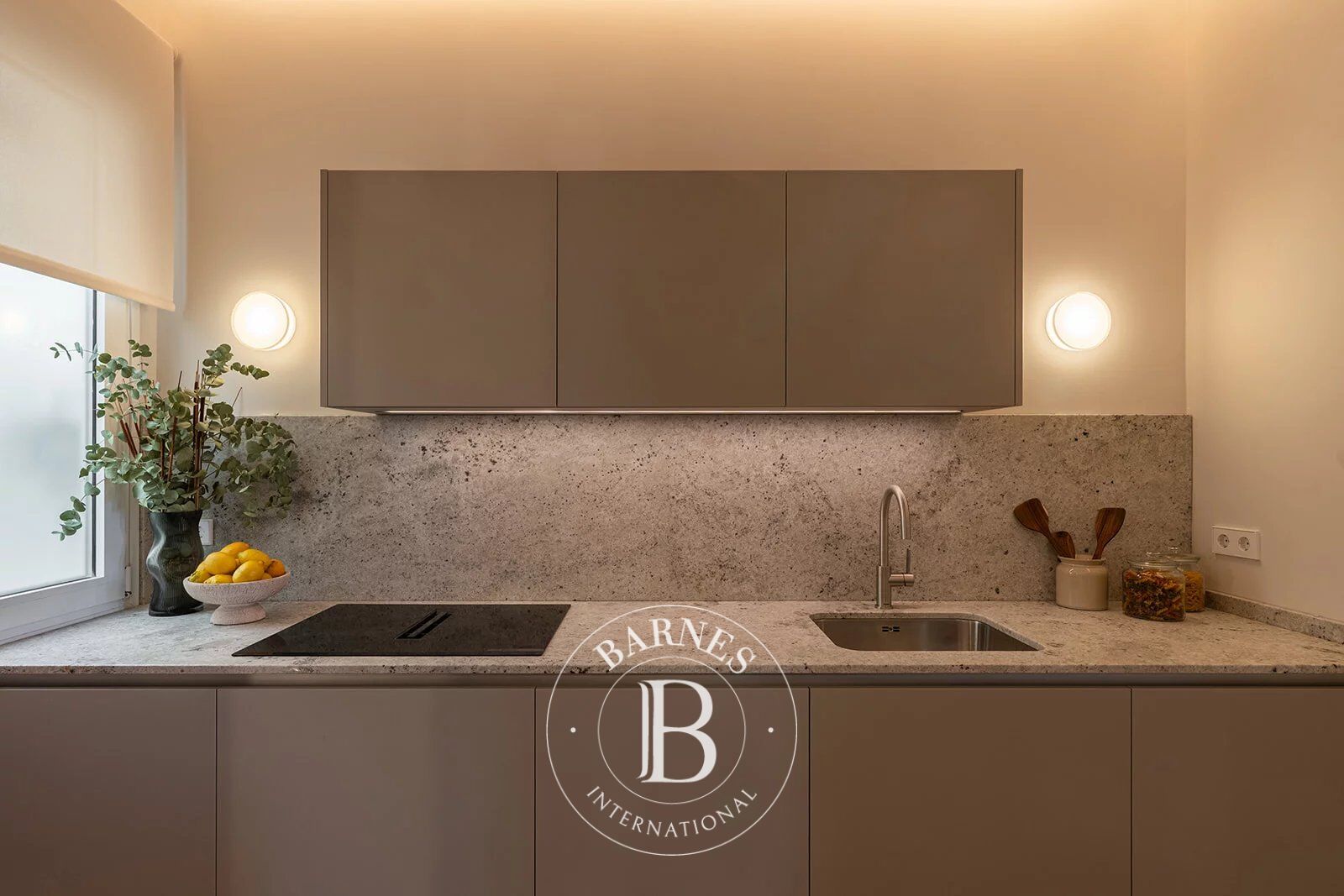 Eleganza contemporanea in una tenuta classica - picture 3