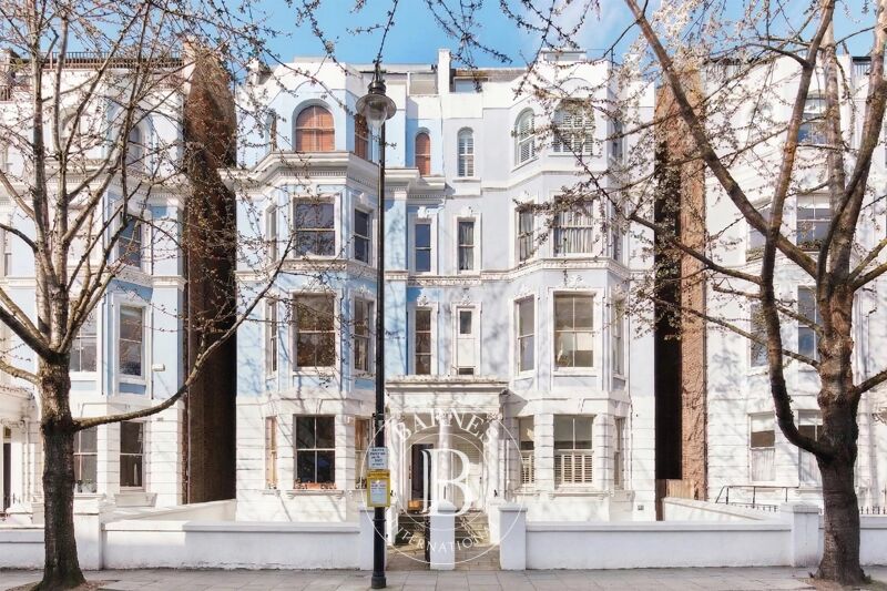 For Rent Apartment | London - picture 1