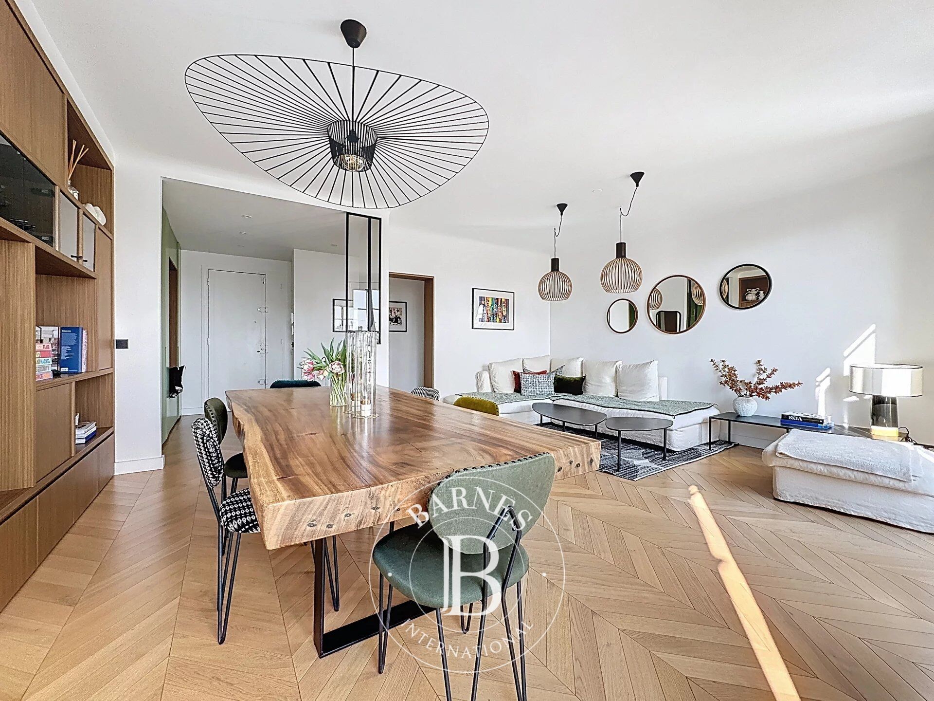 The BARNES rental department is presenting this property: - picture 2