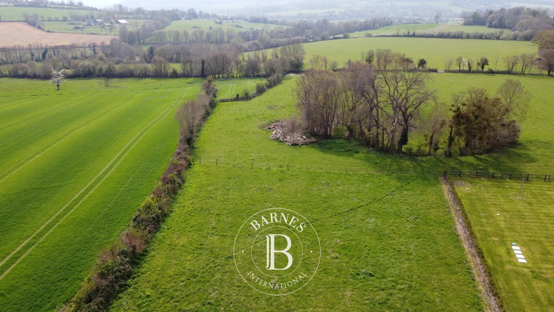 Terrain constructible - 3500m2 - Proche Pont Leveque - picture 1