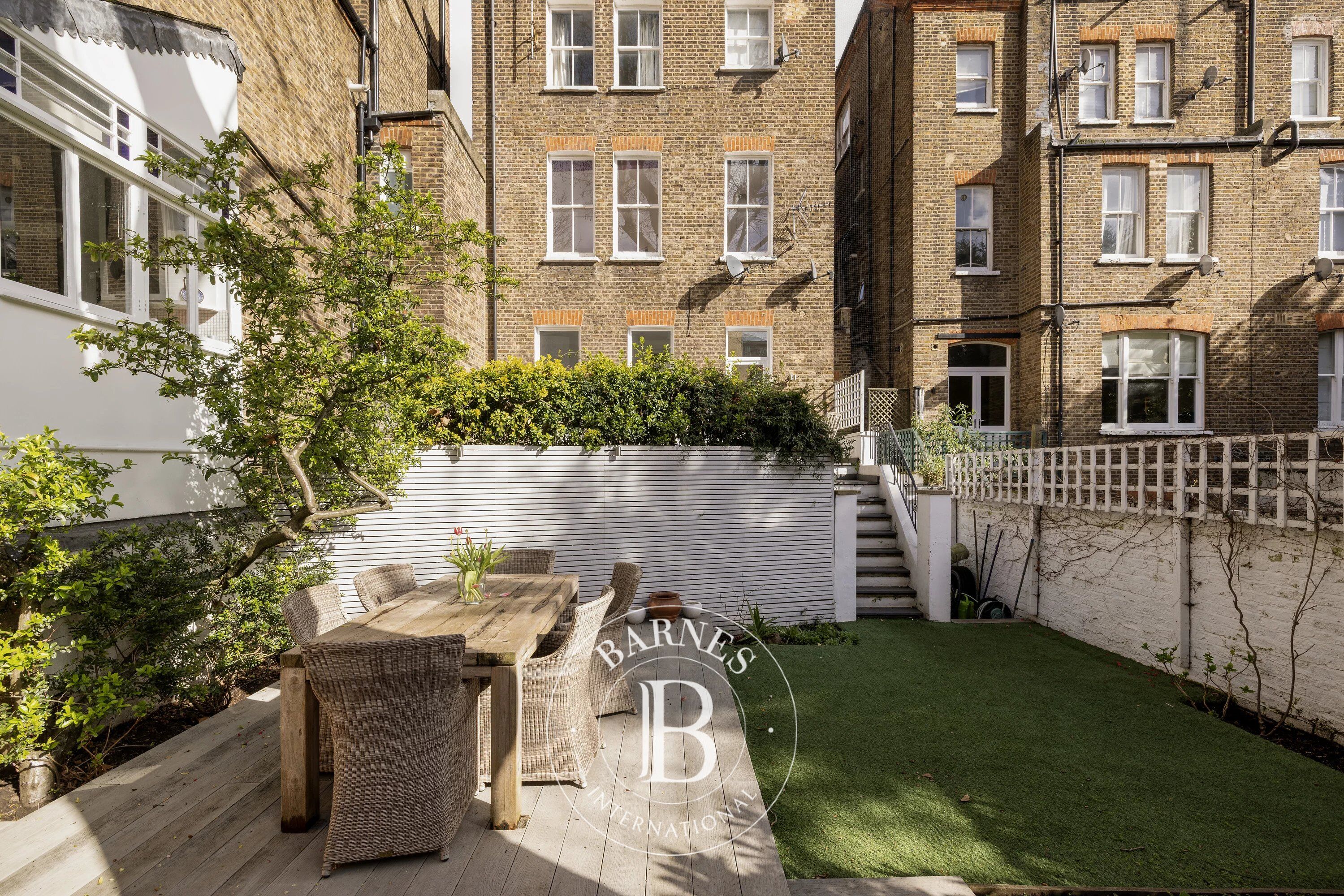 Mornington Avenue, Kensington - picture 3