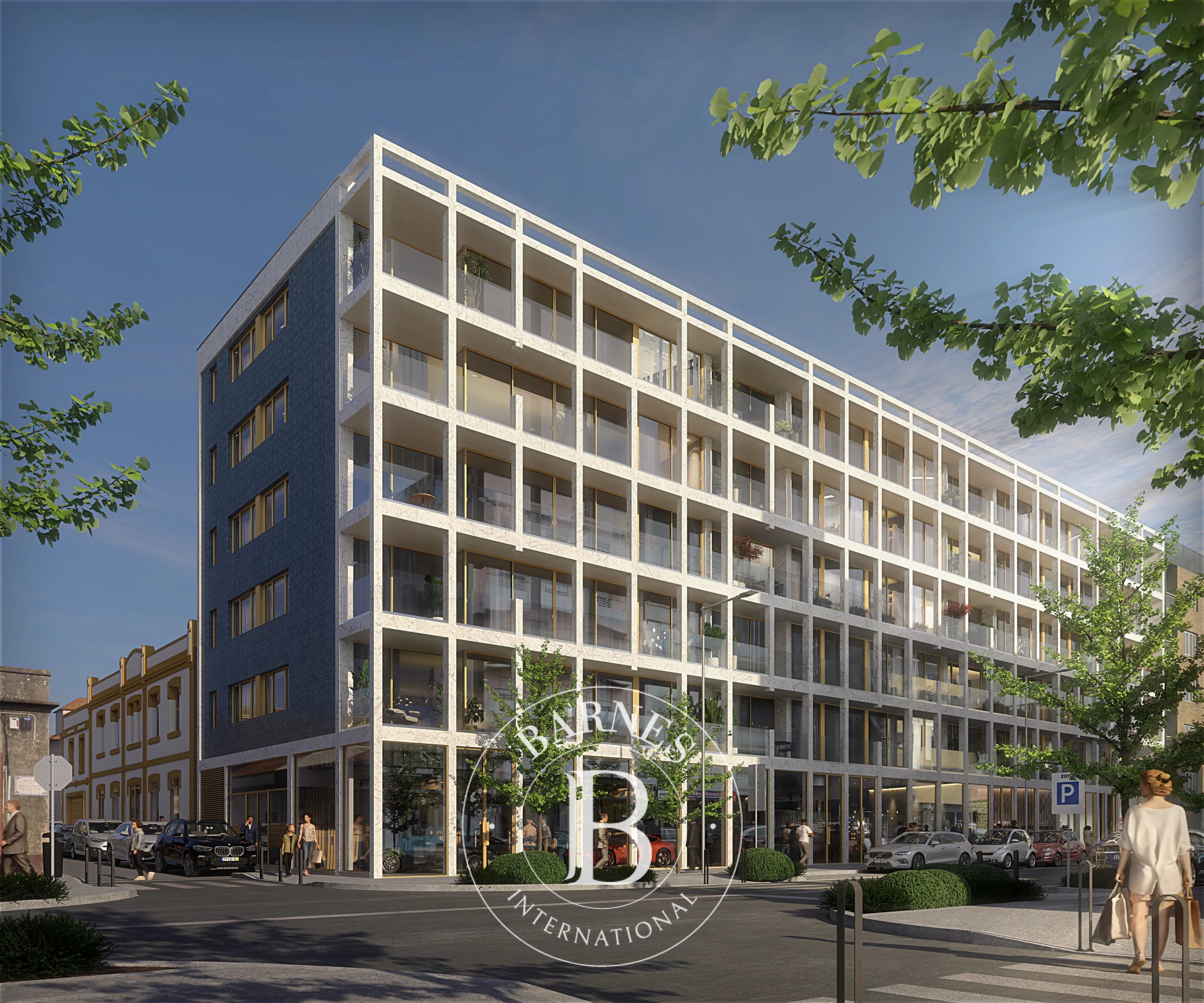 Living between the sea and the city - picture 1