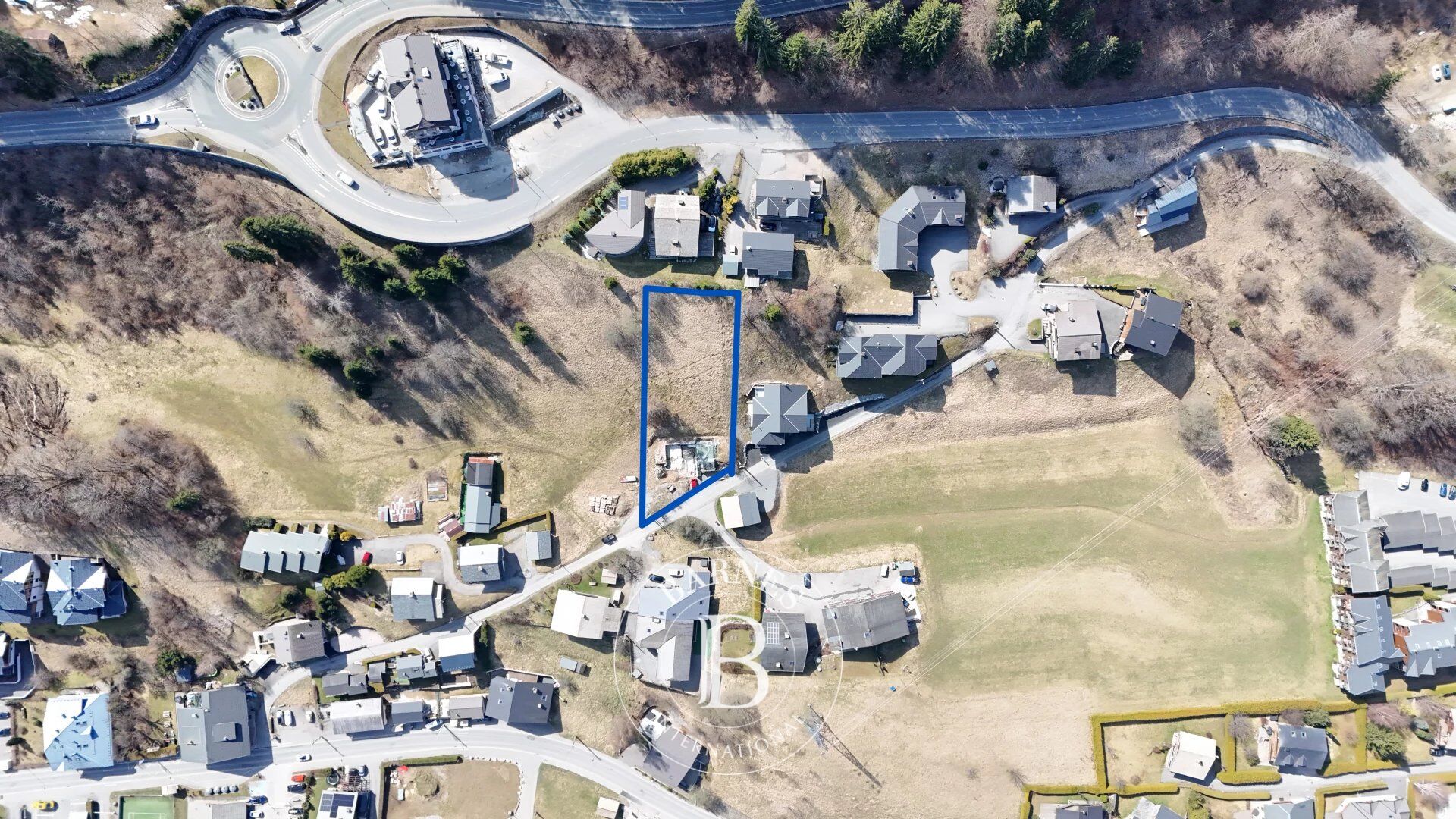 Morzine – 1,698 sqm Building Plot in a Quiet Area - picture 1