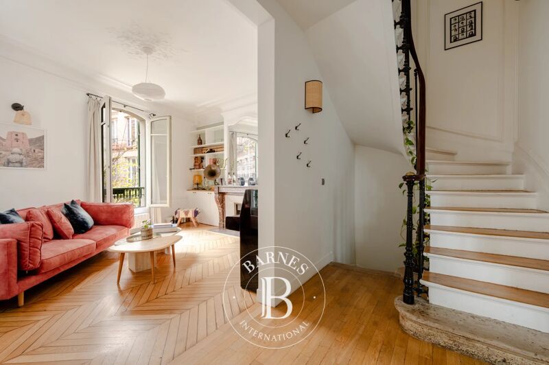 For Sale Apartment | Paris 18ème - picture 2