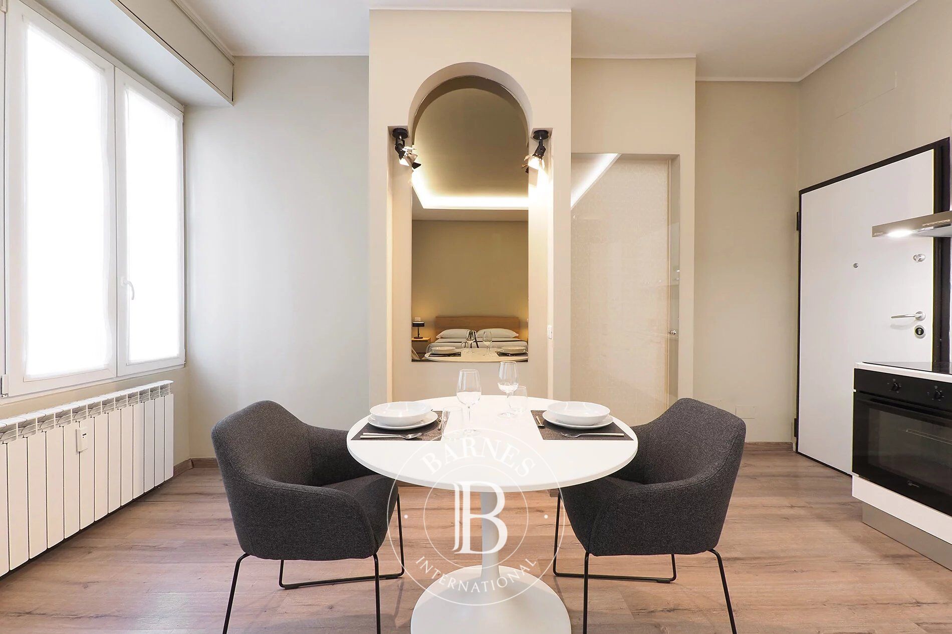 Renovated and Furnished Studio Apartment – Isola / Scalo Farini Area - picture 3