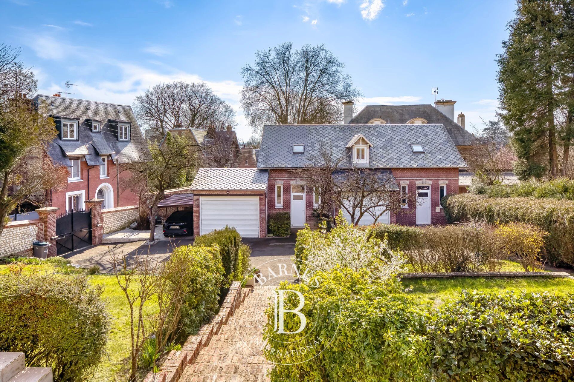Mont Saint Aignan - Saint André - Maison Bourgeoise avec jardin clos à 5min de la Gare de Rouen - picture 2