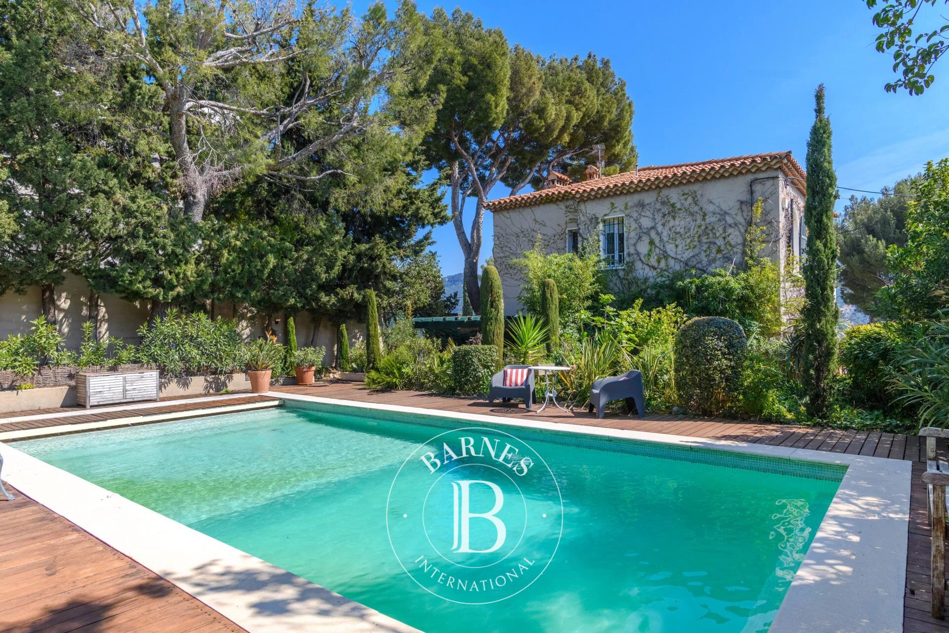VENTE - CASSIS - MAISON 1930 AVEC DEPENDANCE ET PISCINE- VUE MER ET CAP CANAILLE - picture 2