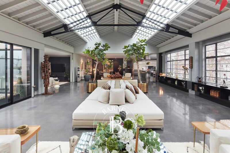 For Rent Apartment | London - picture 2