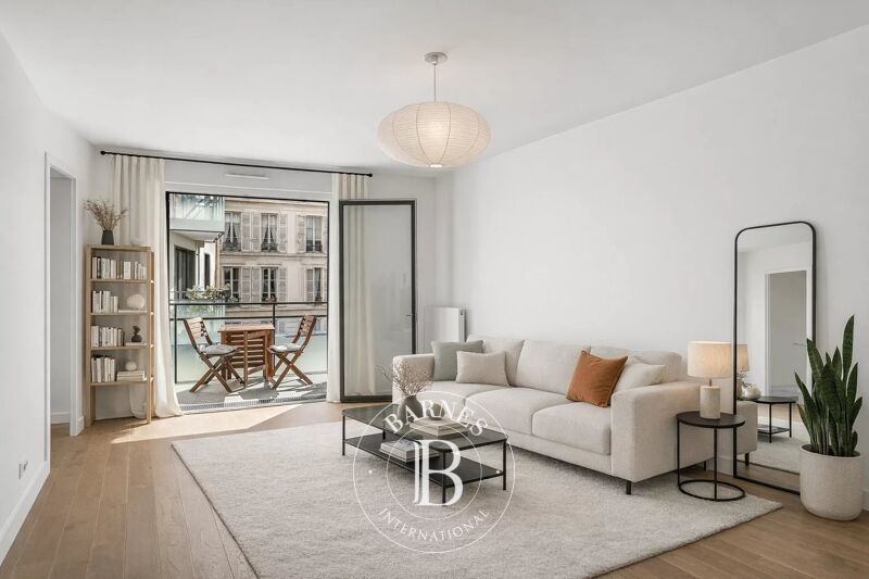 For Sale Apartment | Paris 9ème - picture 2