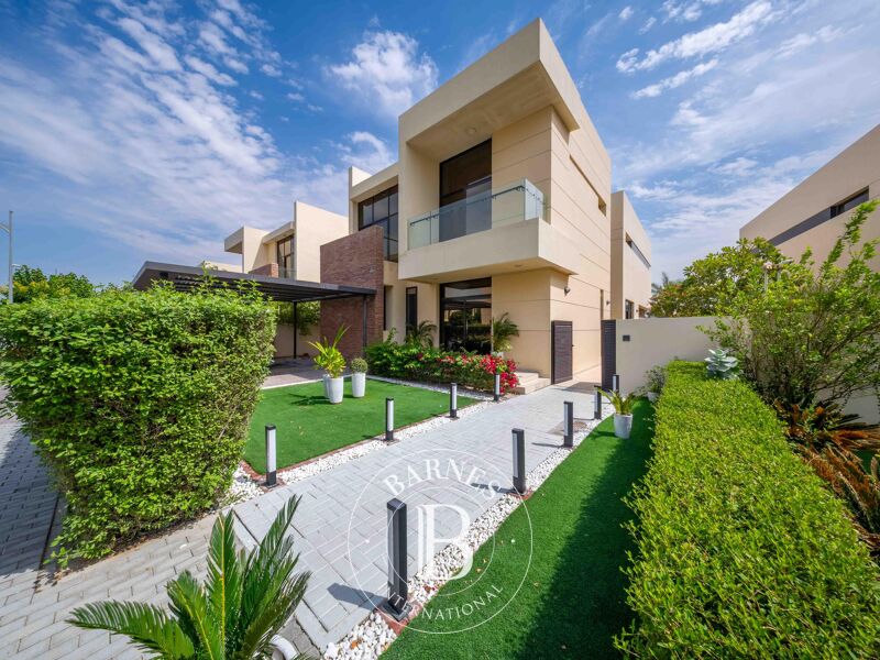 À louer Villa | DAMAC Hills - picture 1