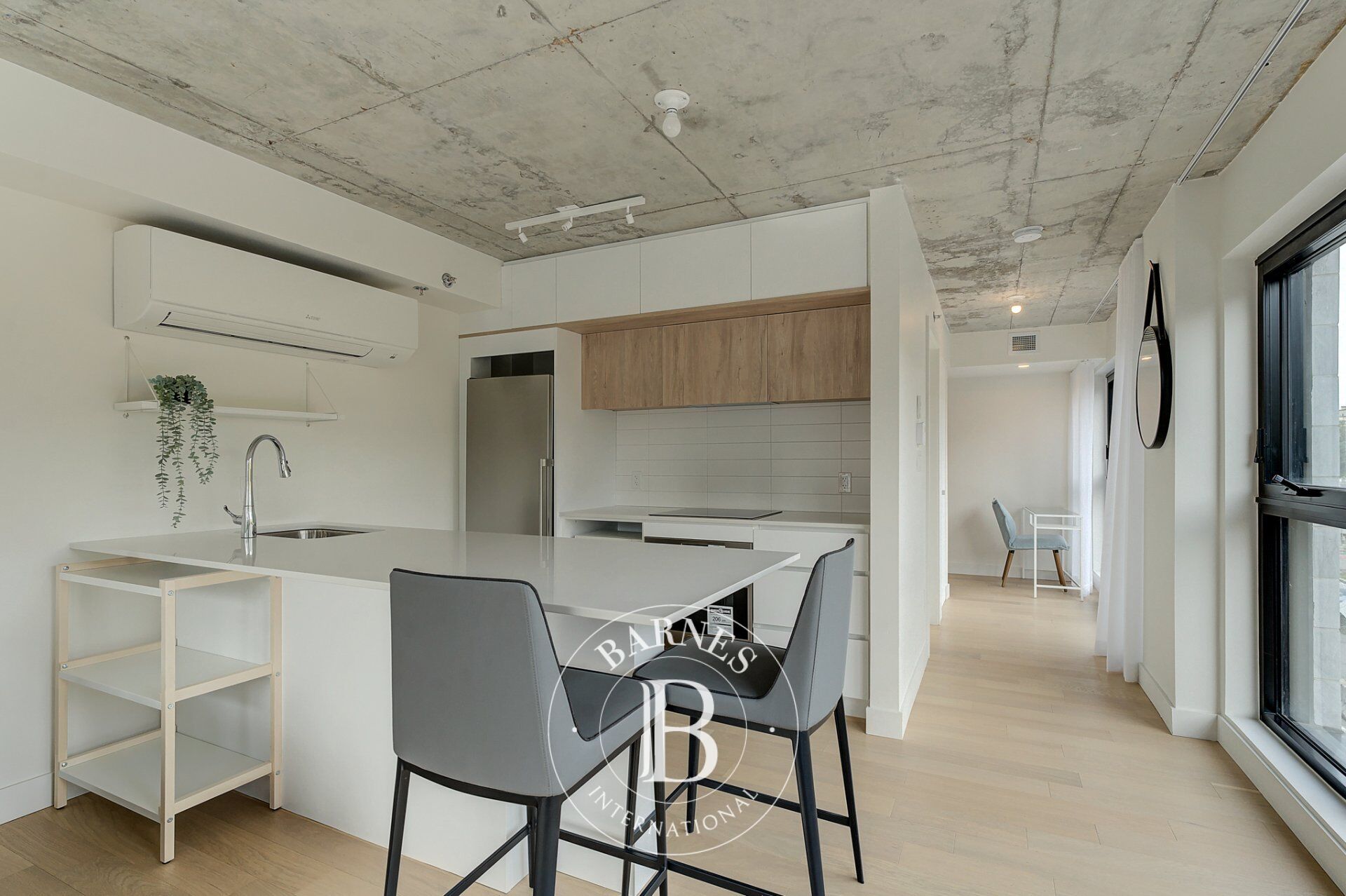 1 Av. Viger O. #306  Montréal (Ville-Marie) (Montréal) - picture 3