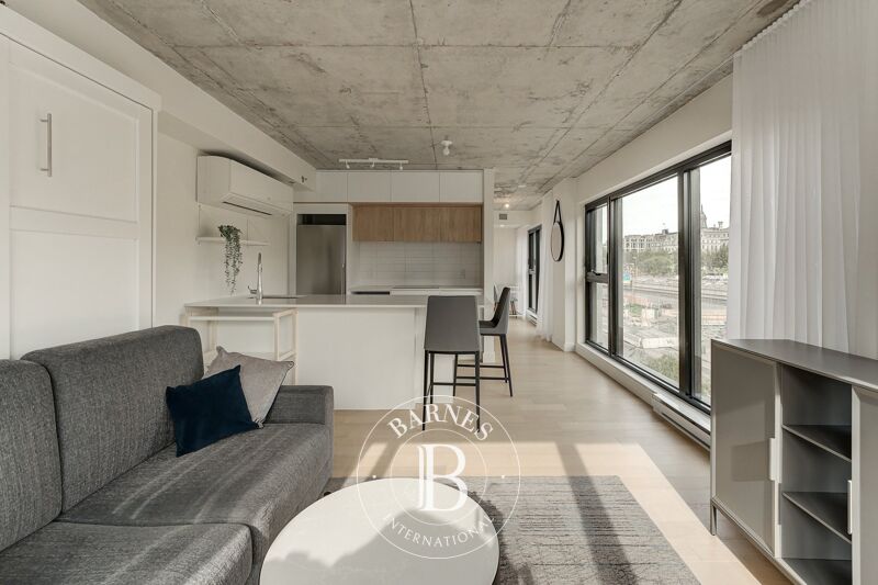 For Sale Apartment | Montréal (Ville-Marie) - picture 2