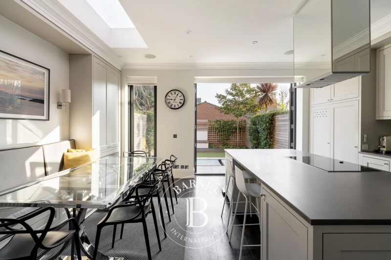 For Rent House | London - picture 2