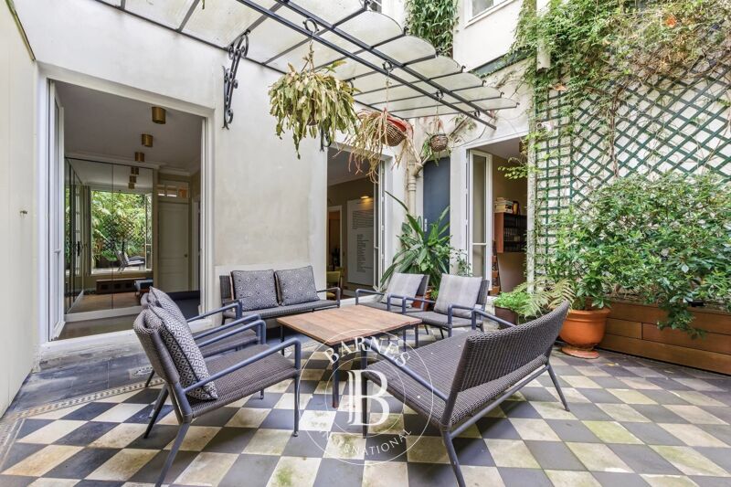 Vente Appartement - Paris 2 - Beaux Volumes -... - picture 1