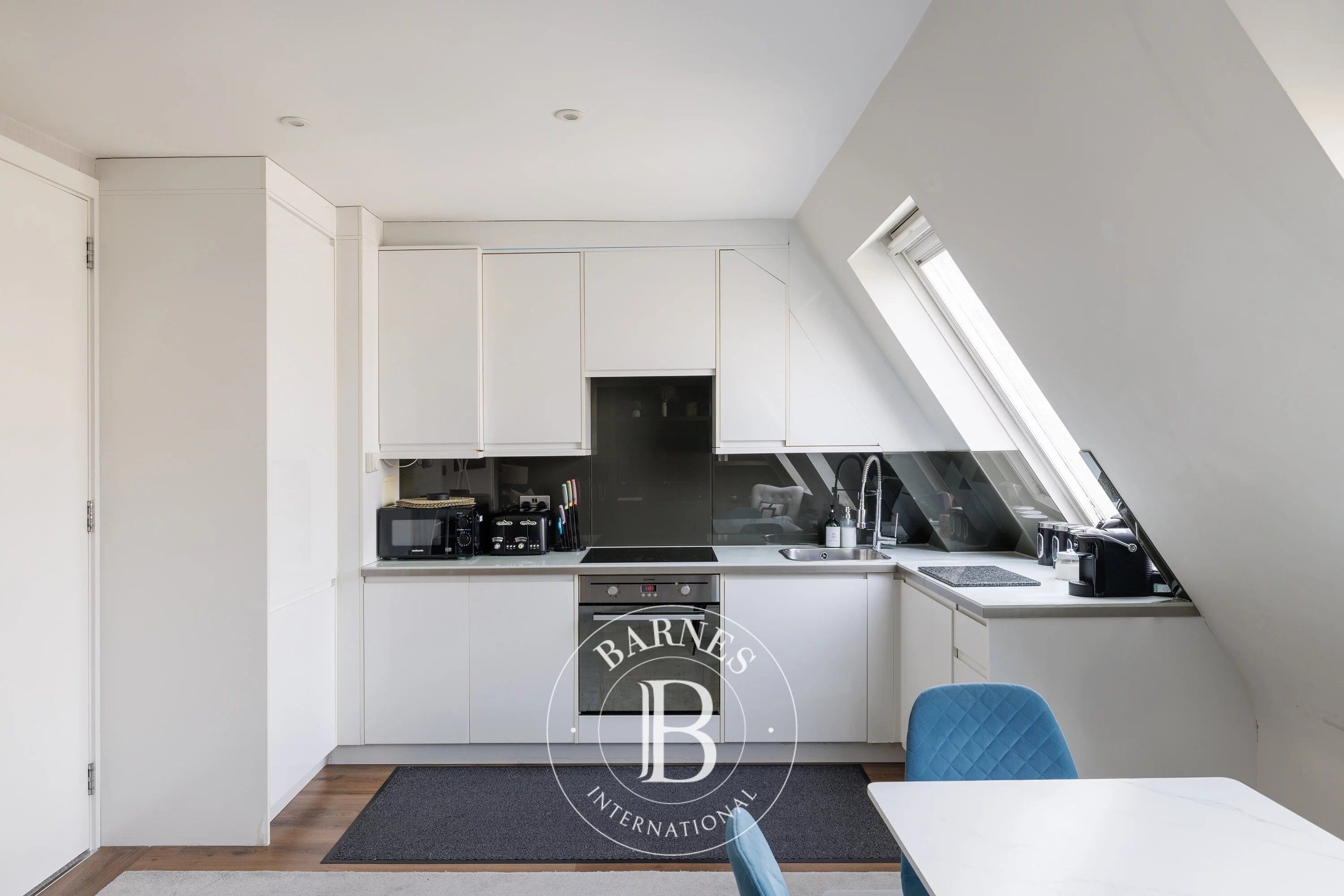 Manson Place, Chelsea / South Kensington - picture 3