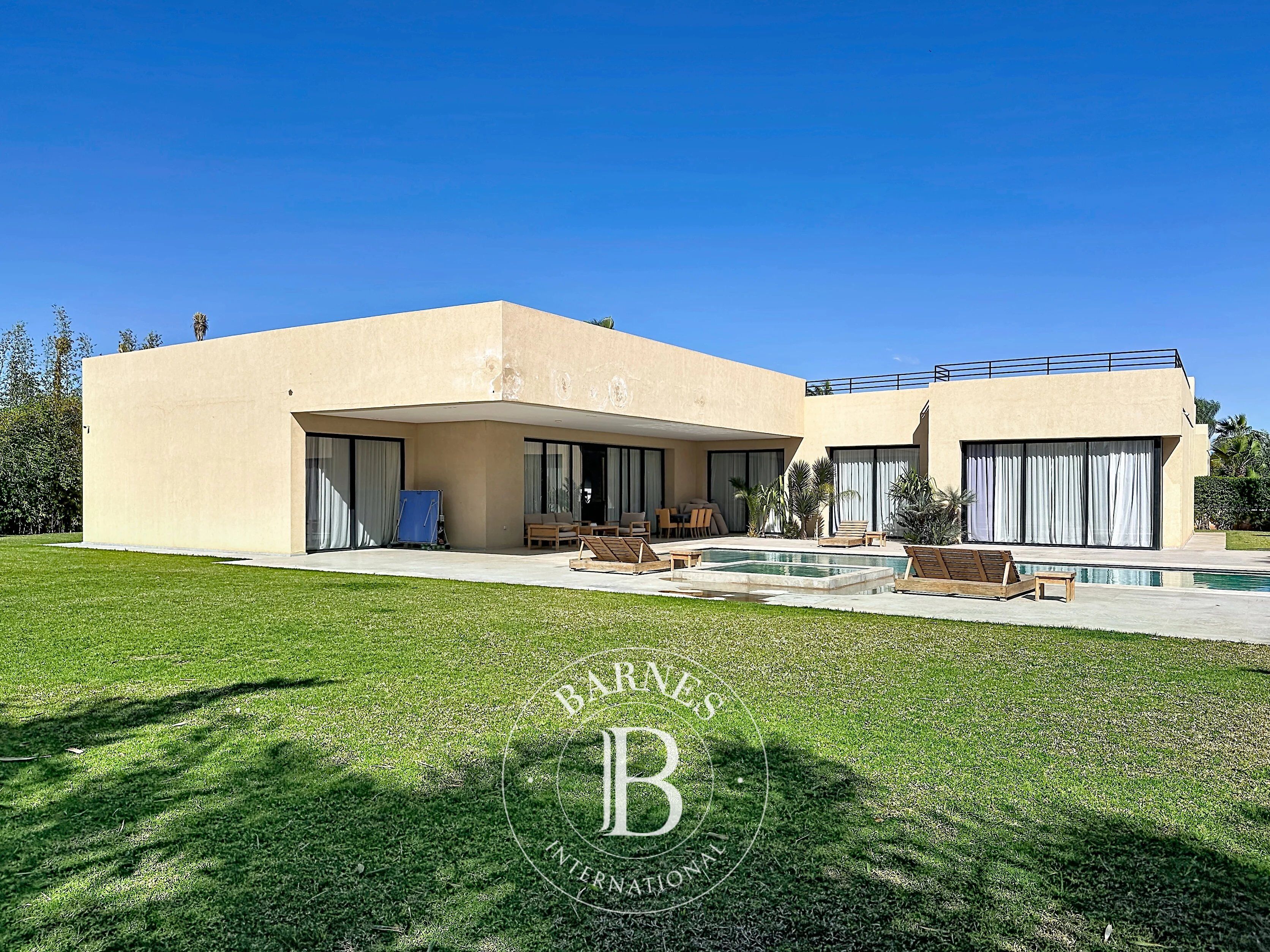 Villa contemporaine de luxe – Route de l’Ourika Km 9 – 4 suites – Résidence sécurisée - picture 1