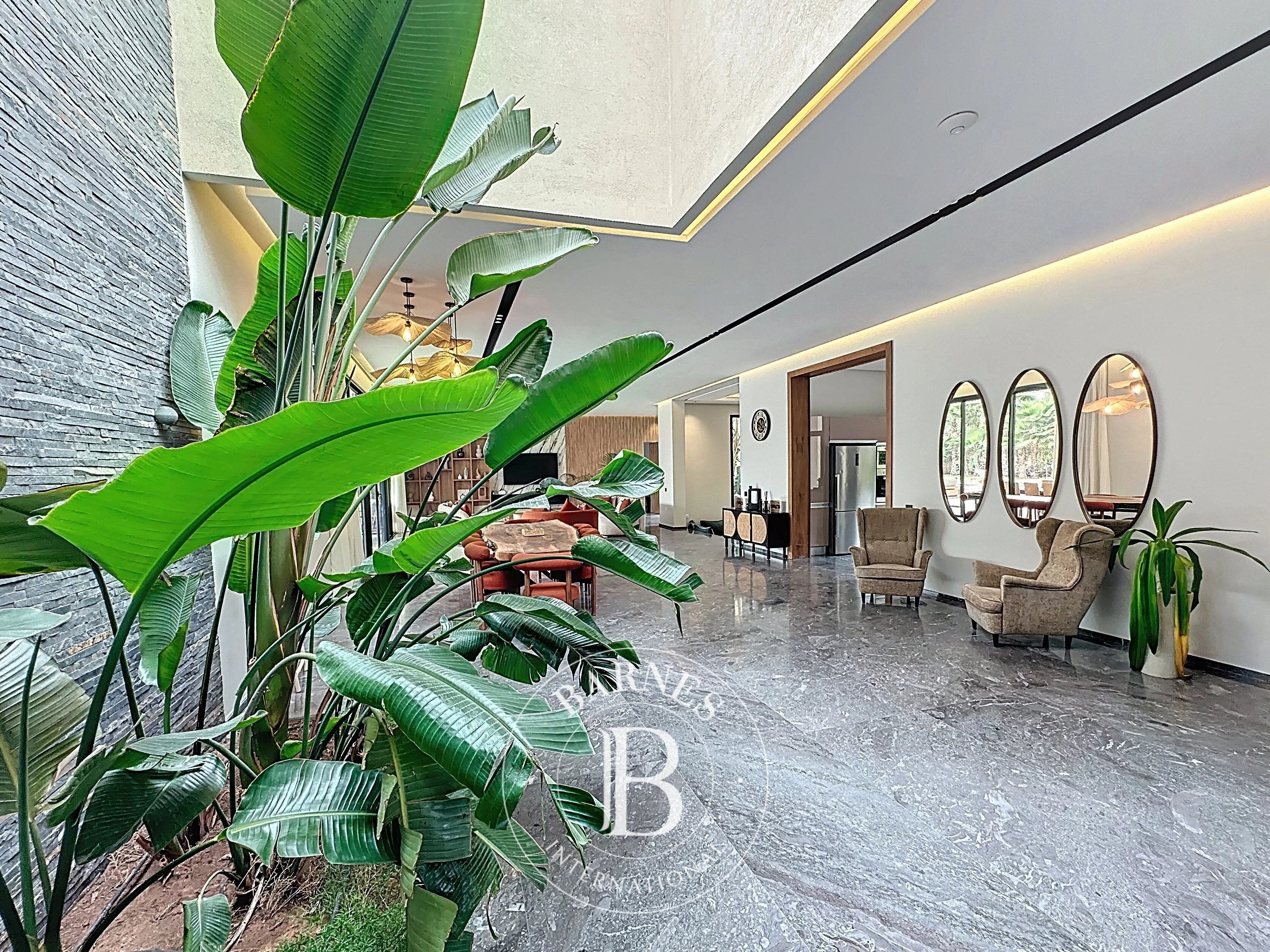 Villa contemporaine de luxe – Route de l’Ourika Km 9 – 4 suites – Résidence sécurisée - picture 2