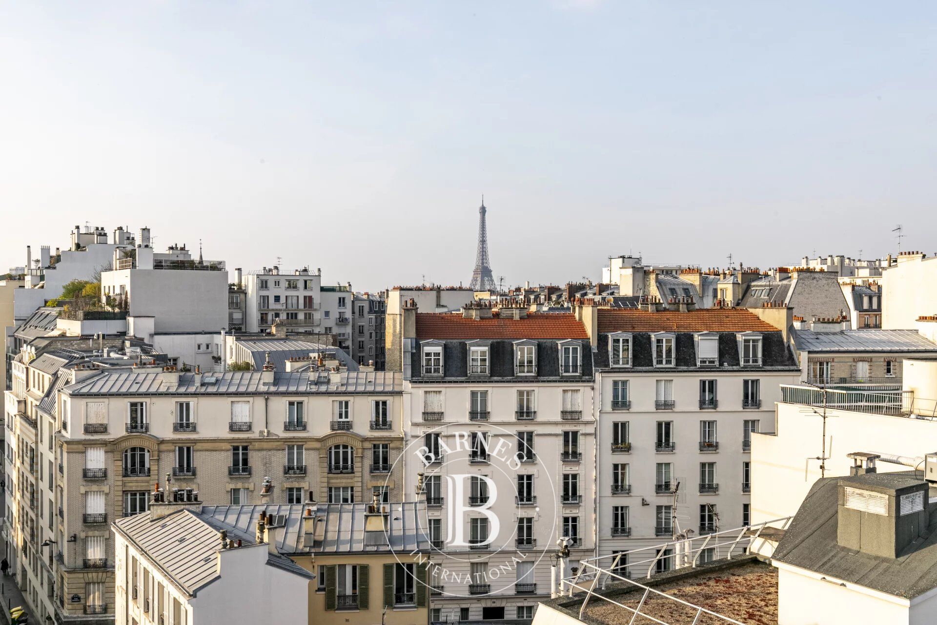 PARIS 15 - CONVENTION - 3 CHAMBRES - DERNIER ETAGE - BALCONS - VUE TOUR EIFFEL - picture 1