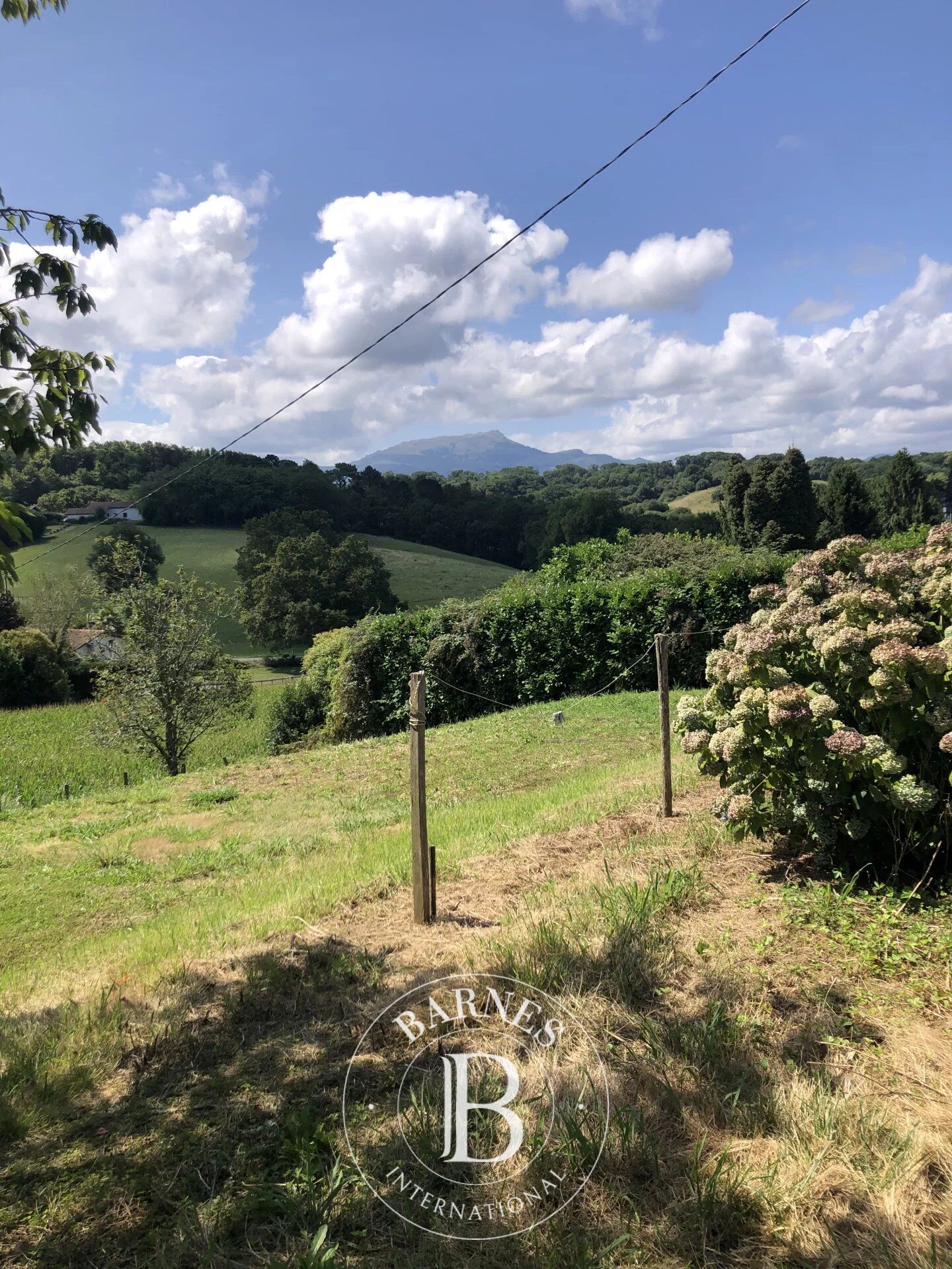 AHETZE – PARCELA EDIFICABLE ORIENTADA AL SUR - picture 3