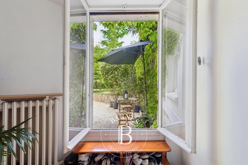 Exclusivité - Paris 16 - Auteuil - Studio en rez... - picture 2