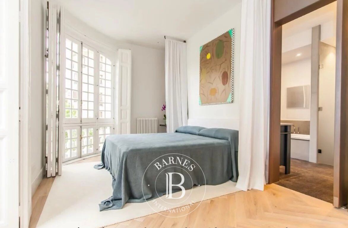 Exclusivo piso de lujo con terraza en edificio clásico en Lista, Barrio de Salamanca - picture 1