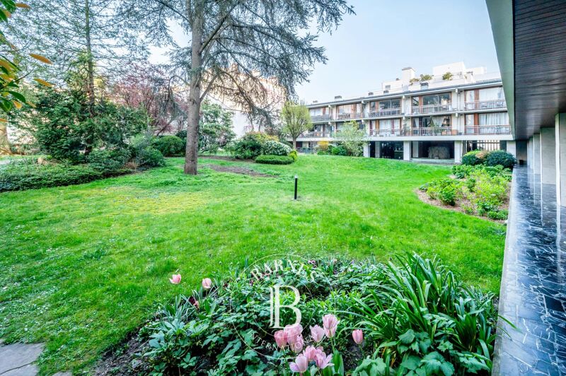 For Sale Apartment | Levallois-Perret - picture 2