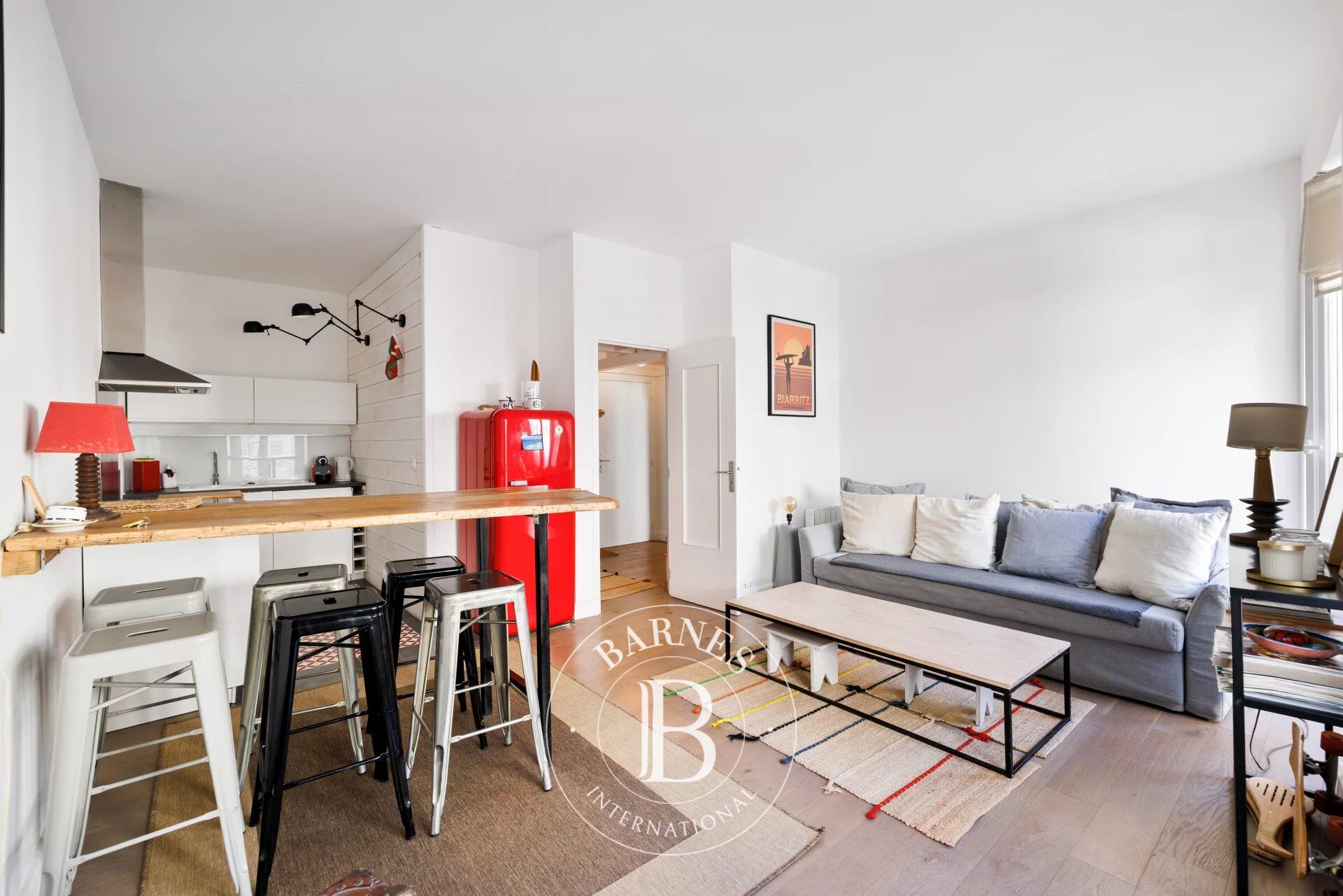 BIARRITZ-LES HALLES, APPARTEMENT RÉNOVÉ PLAGE À PIED - picture 2