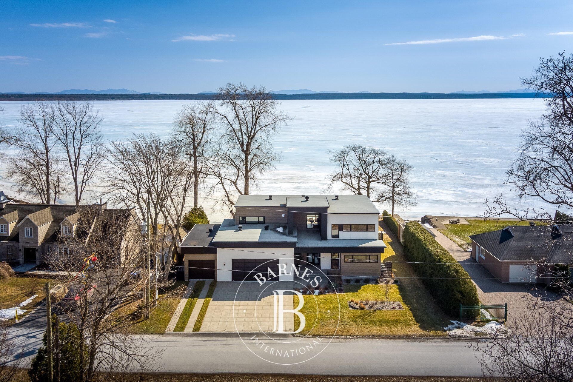 530 Av. Missisquoi  Venise-en-Québec (Montérégie) - picture 3