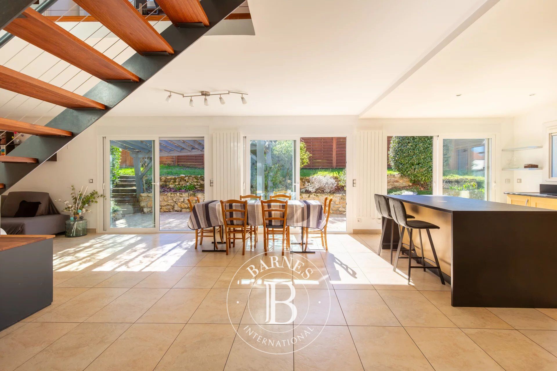 MAREIL MARLY MAISON 5/5 CHAMBRES 169 M2 - picture 3