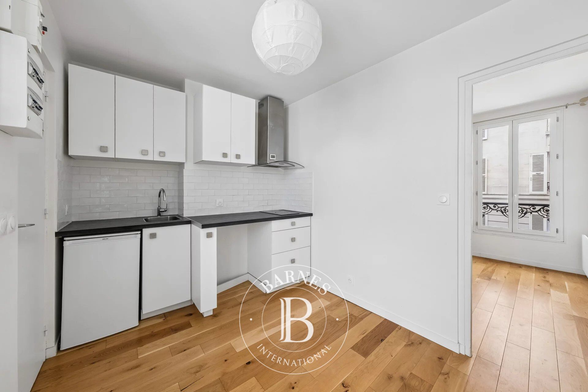 Paris 7 - Gros Caillou - Studio rénové - Calme et lumineux. - picture 1