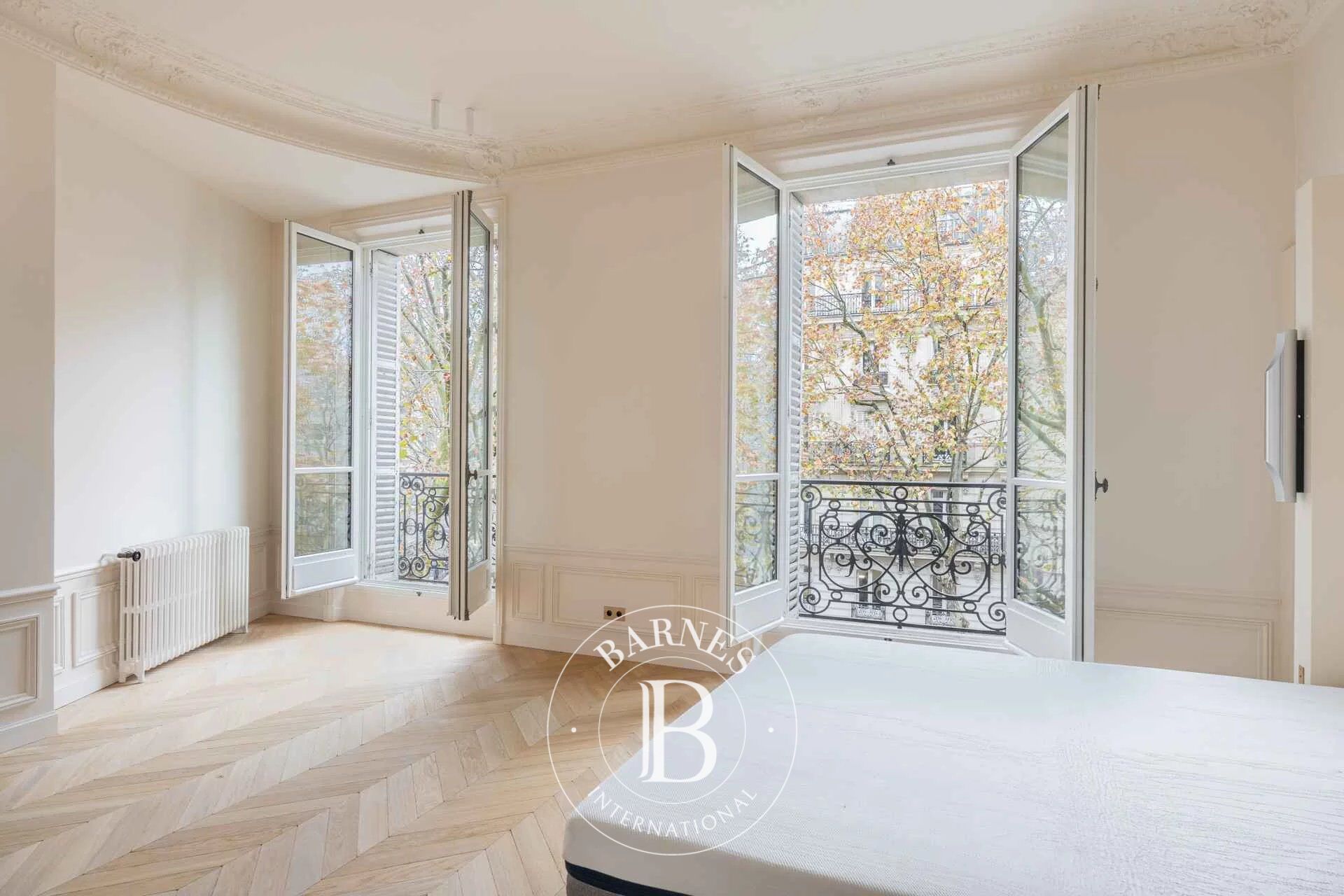 For Sale Apartment | Paris 7ème - picture 9