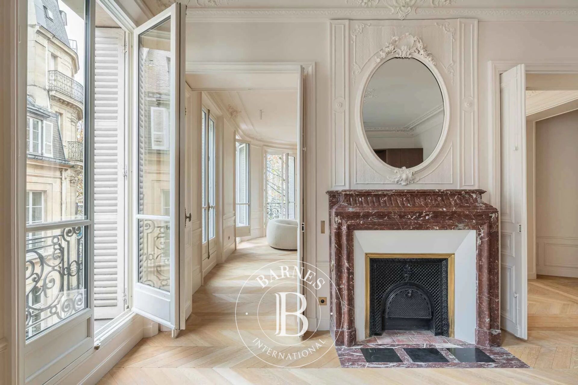 For Sale Apartment | Paris 7ème - picture 8