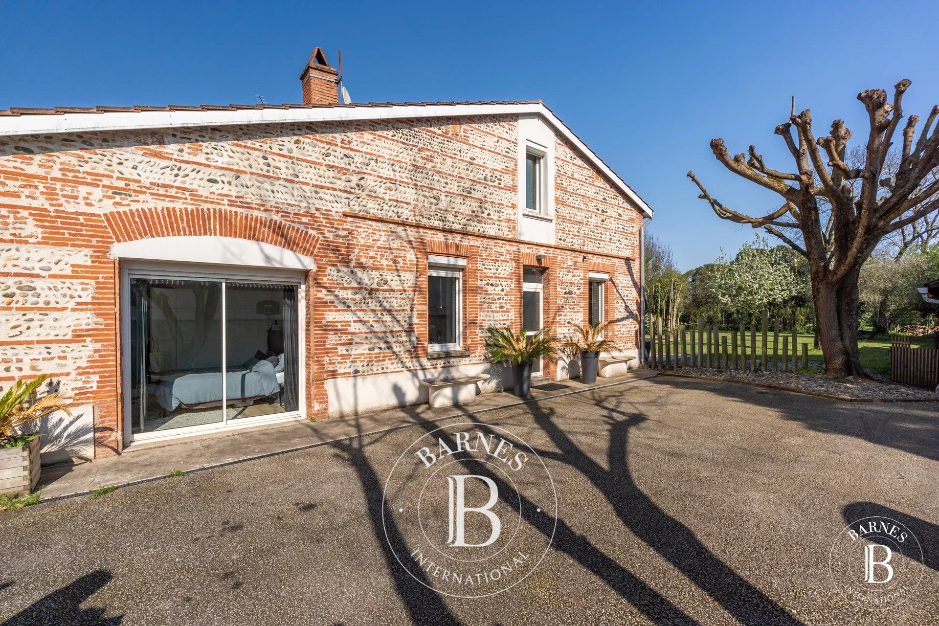 Casa Toulouse - picture 2