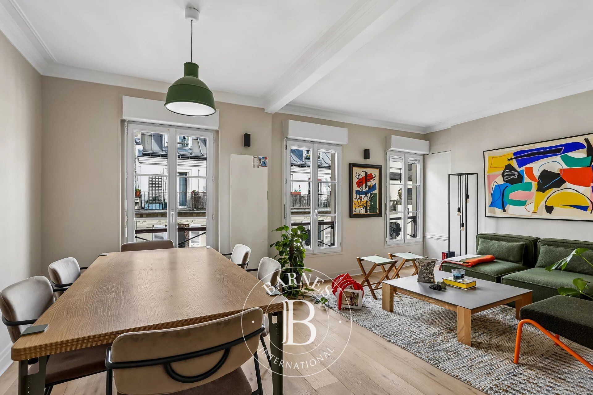 PARIS 9 - SAINT-GEORGES - BRIGHT - UPPER FLOOR - RENOVATED BY AN ARCHITECT - picture 1