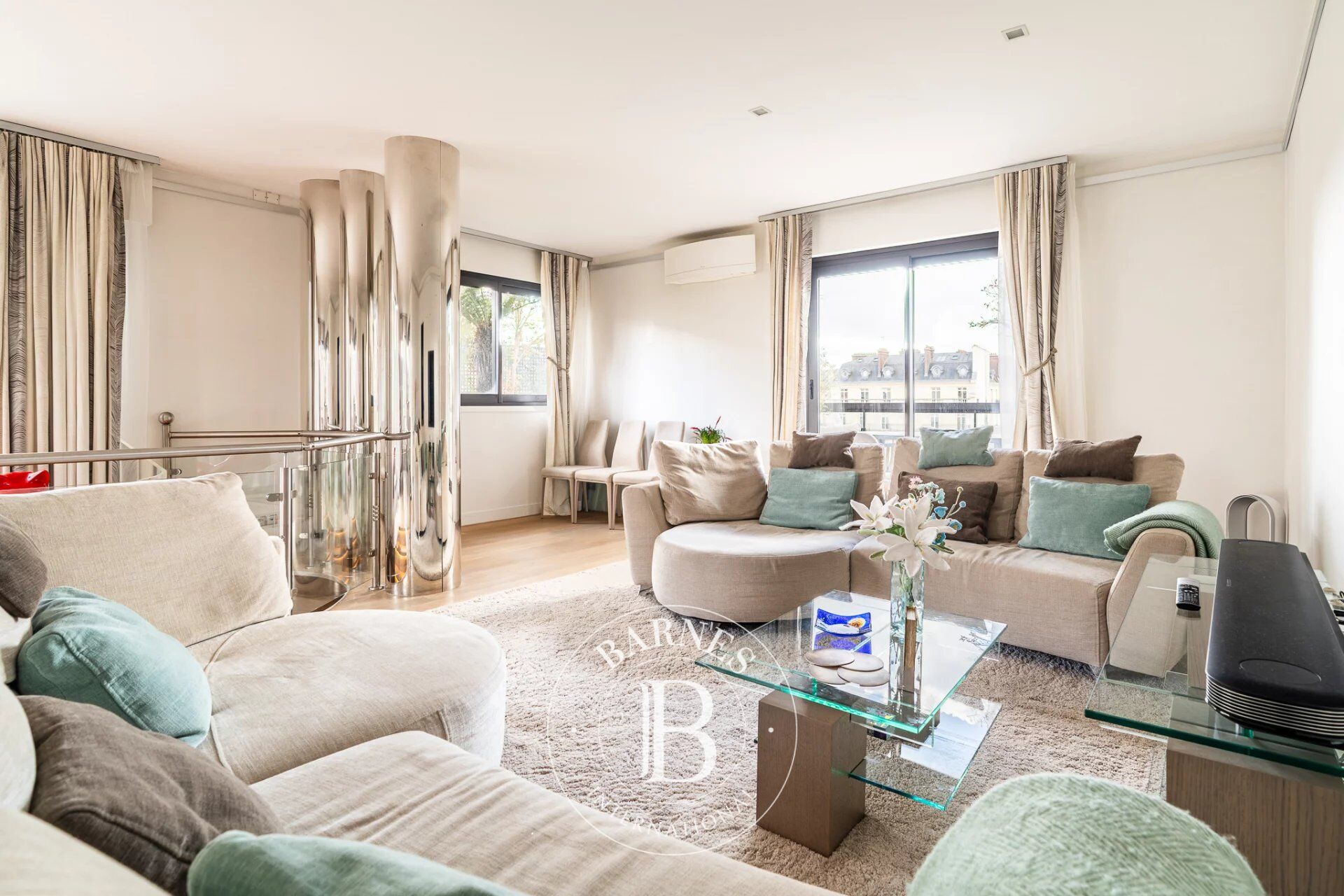 Exclusivité - FOCH = Duplex dernier étage avec terrasse - picture 2