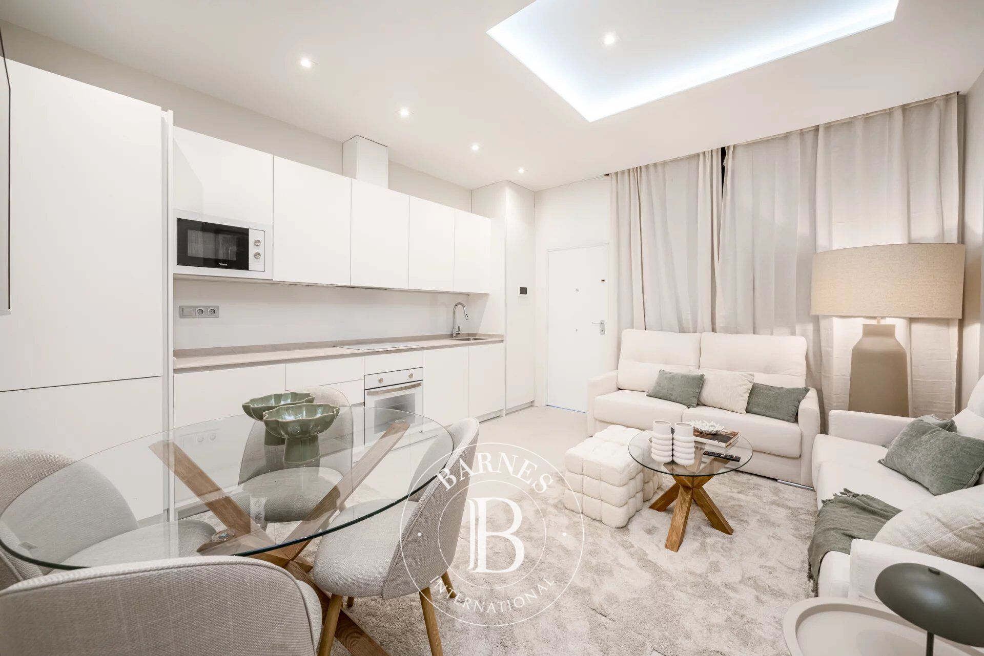 Logement rénové à Arapiles - picture 3