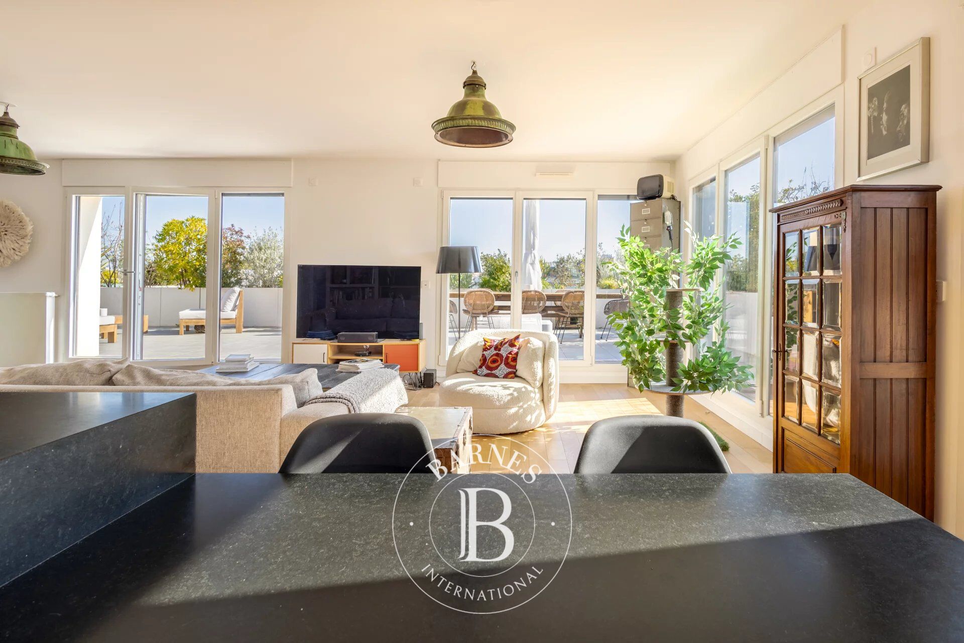 Exceptional apartment with terrace and rooftop - Puces de Saint-Ouen - Top floor - 3 or 4 bedrooms - picture 2