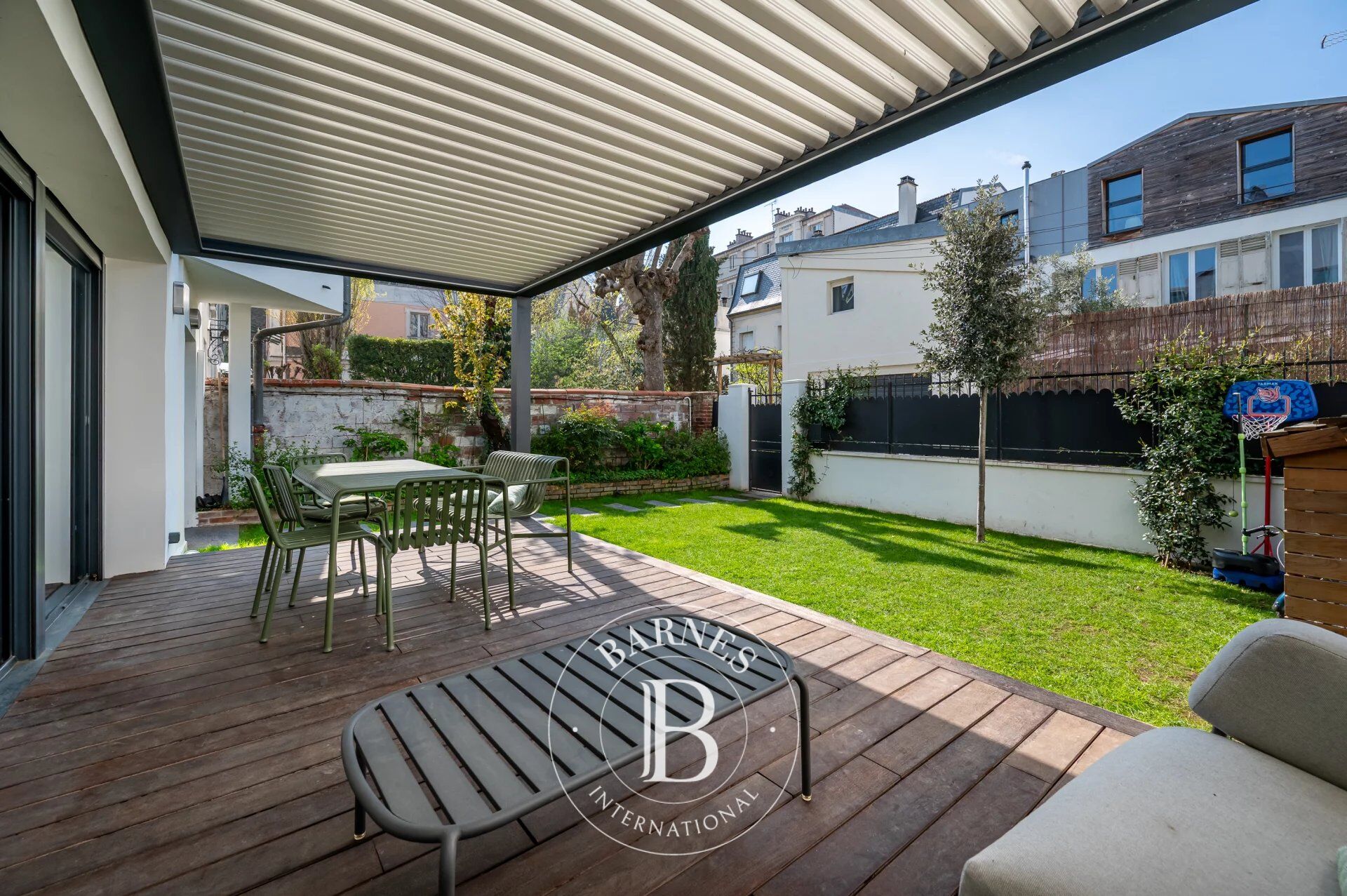 Casa Courbevoie - picture 2