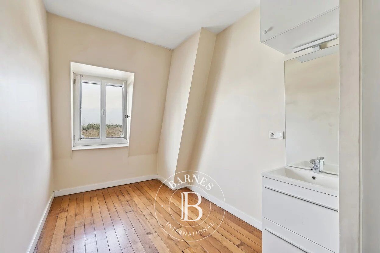 Exclusivité - Paris 16 - Molitor - Chambre de service - picture 1