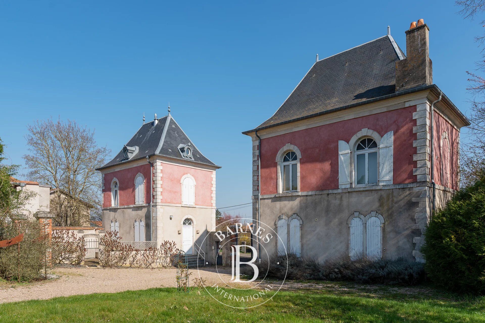 Belleau – Château inscrit partiellement aux Monuments Historiques - picture 3