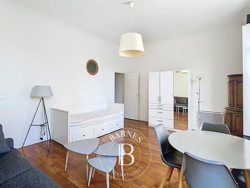 À louer Appartement | Paris 8ème - picture 3