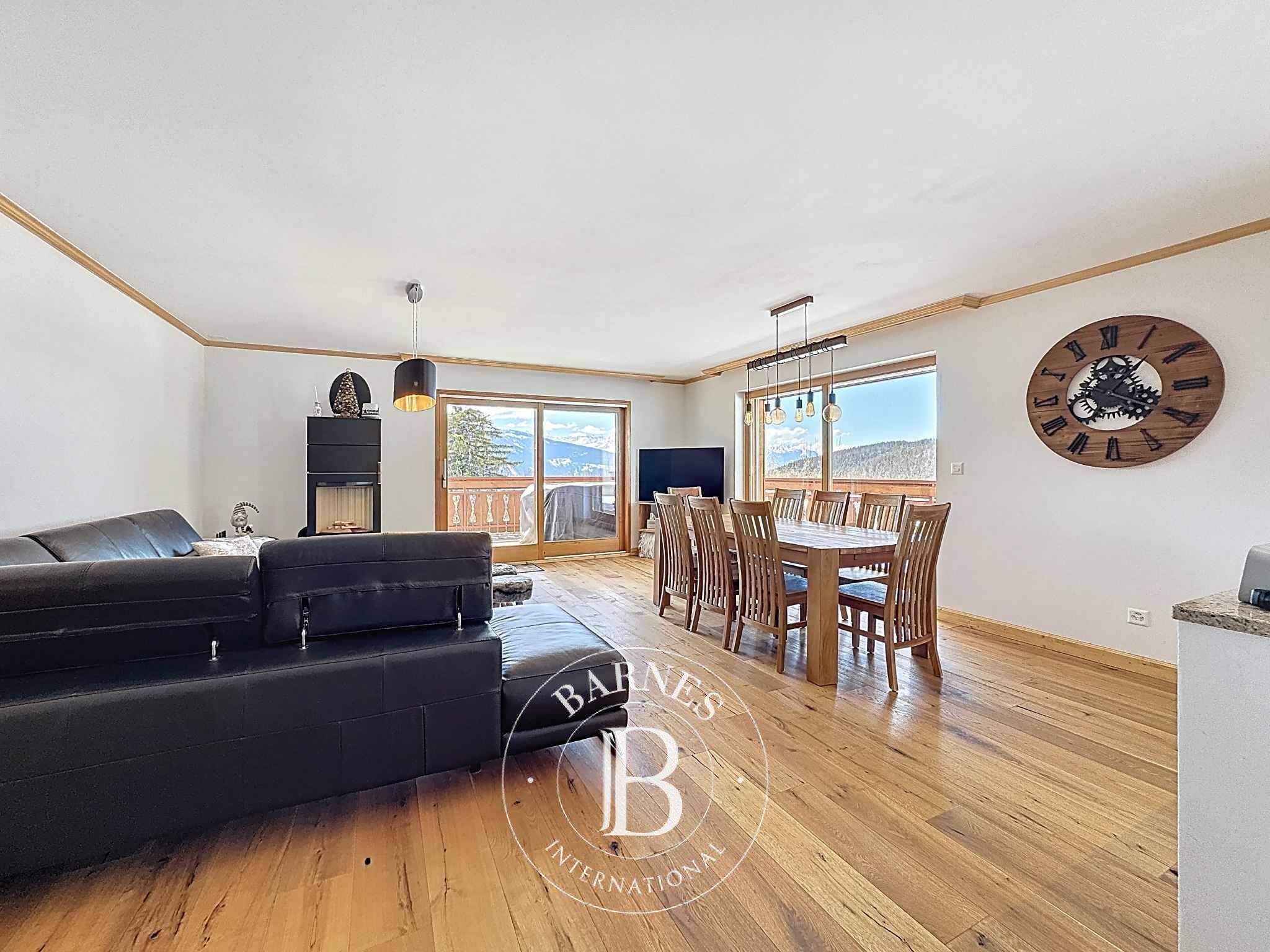 MAGNIFICENT 4.5-ROOM APARTMENT WITH GARDEN AND BEAUTIFUL VIEWS - picture 3